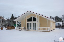 Зимний вид на домик в Смолячково