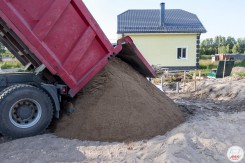 Доставка дополнительного песка
