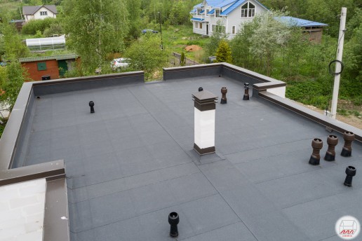 Плоская крыша наплавляемая, использованы материалы Технониколь