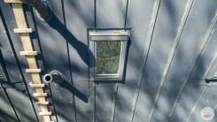 Мансардное окно, подрезанный кликфальц прихвачен саморезами