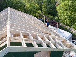 Стройка каркасного дома на УШП в Белоострове, монтаж крыши